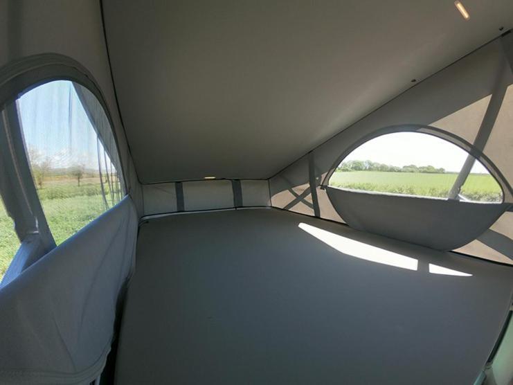 Rent Campervans Keflavík Quarto foto